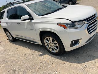 2018 Chevrolet Traverse High Country - Exterior Front Right Corner Image